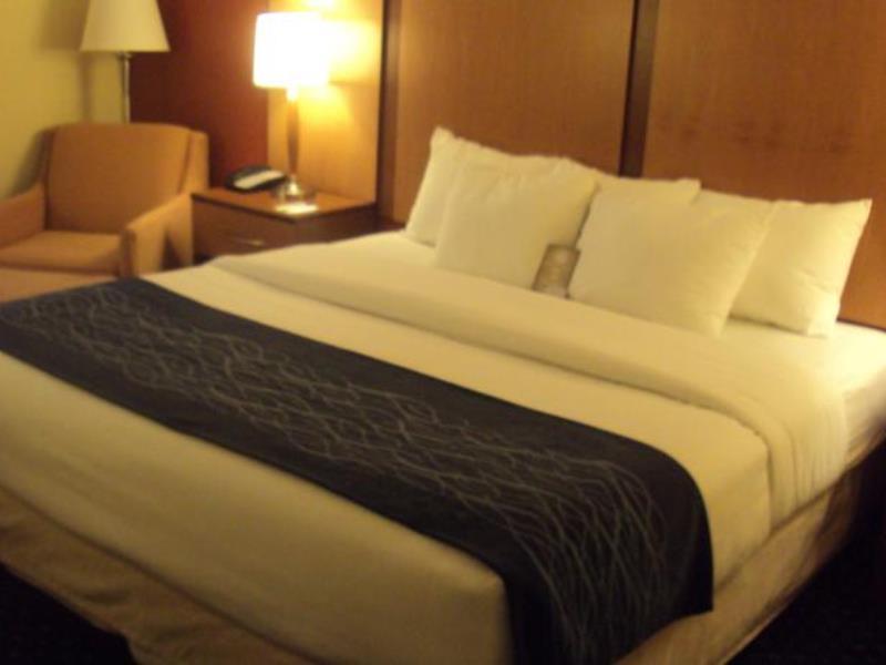 Comfort Inn At Joint Base Andrews Clinton Exterior photo